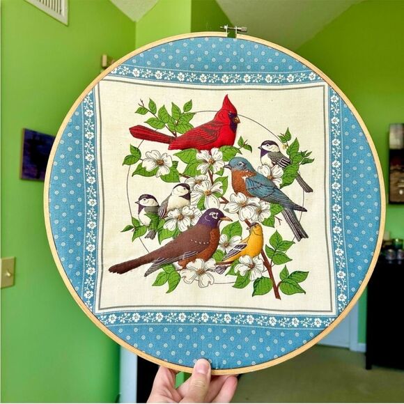 Vintage Embroidered Hoop Wheel Bird Lovers Floral Wall Hanging 3D Art Decor - Picture 2 of 7